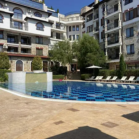 Apartment в затворен комплекс артур гр влас *