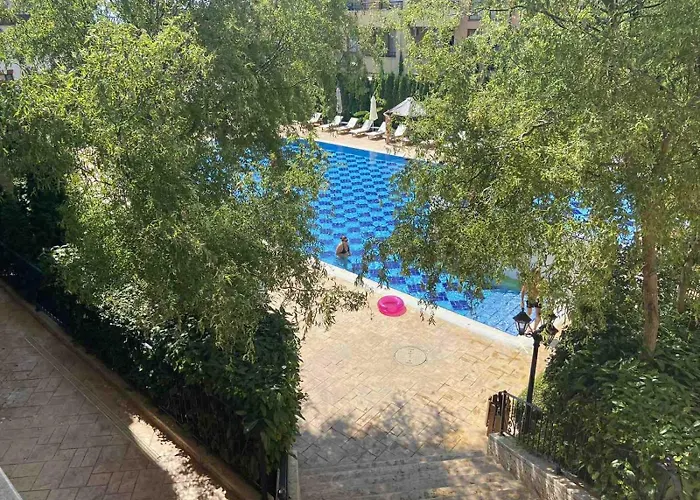 Apartamento в затворен комплекс артур гр влас *