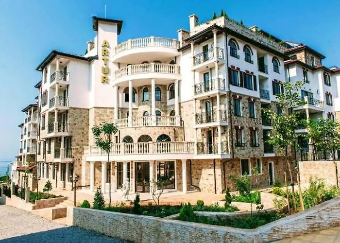 в затворен комплекс артур гр влас Sveti Vlas