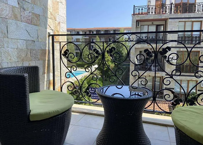 Apartamento в затворен комплекс артур гр влас *